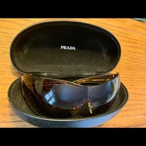 Prada sunnies